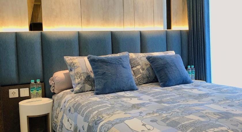 Gold Coast PIK Sea View Apartments by LongeSuites Hotel in Jakarta