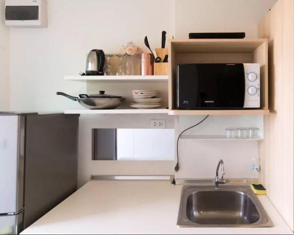 Sukhumvit soi64 Cozy studio BTS free GYM Pool WiFi Apartment in Bangkok