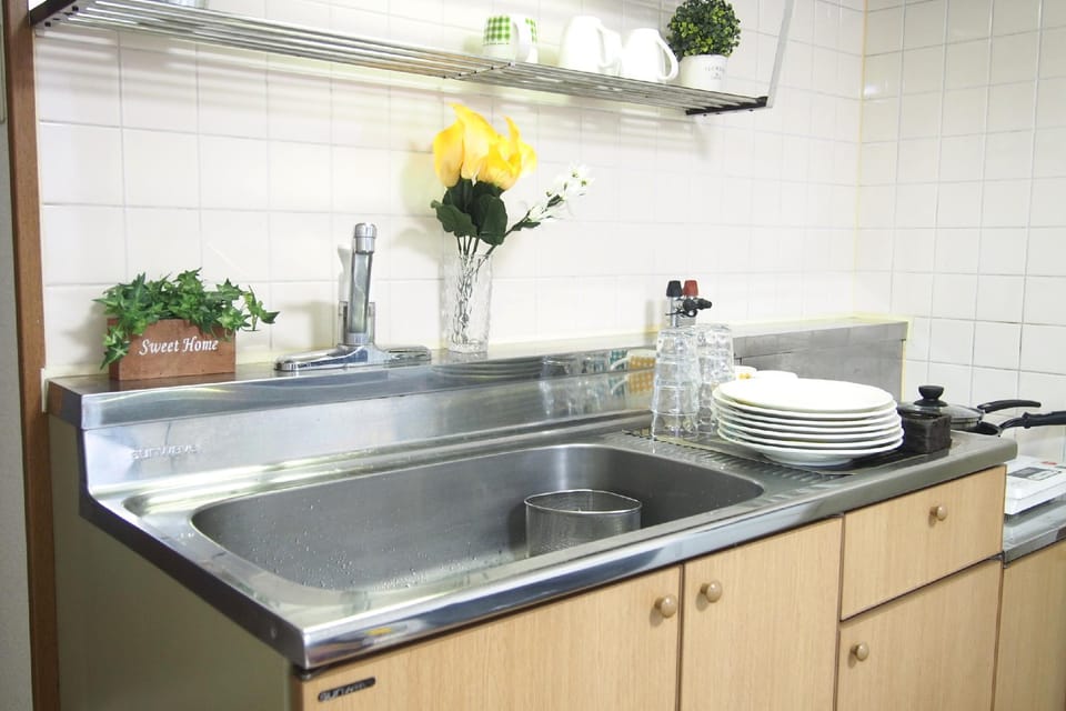 5min train to Namba  ! 6 beds up to 8 people Apartment in Osaka