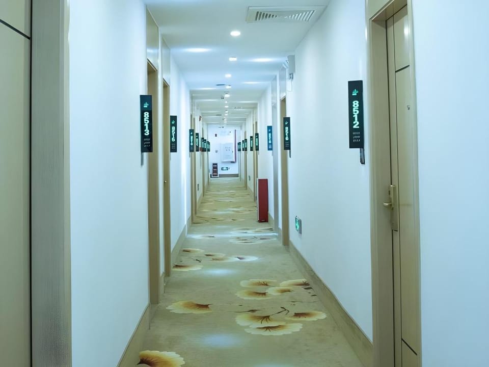 GreenTree Alliance Guangzhou Huadu District Tuanjie Village Airport Hotel Hotel in Guangzhou