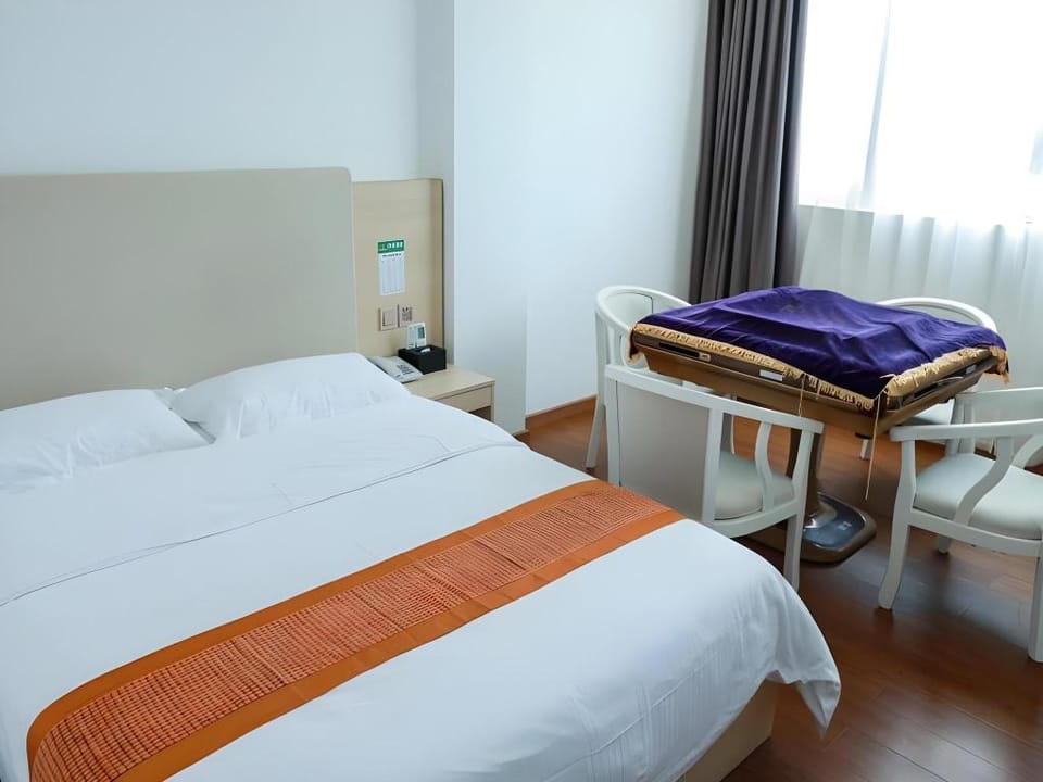 GreenTree Alliance Guangzhou Huadu District Tuanjie Village Airport Hotel Hotel in Guangzhou