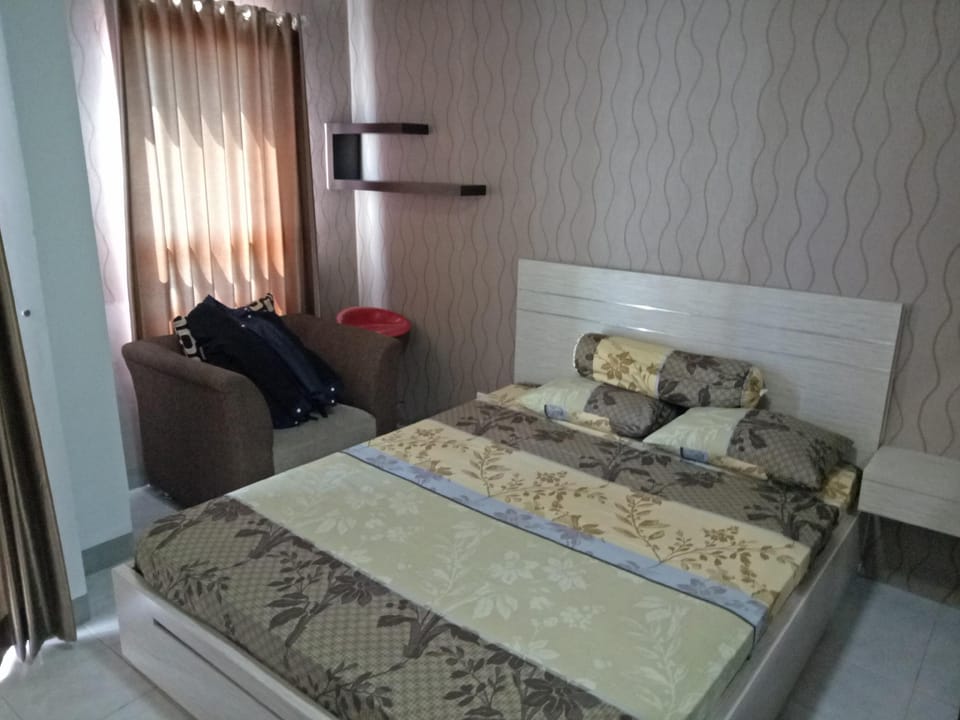 Beauty and romantic room Puri Mas Apartemen Apartment in Surabaya