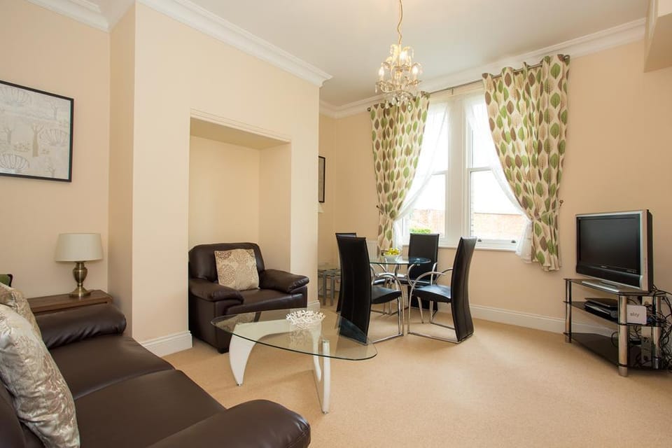Sherborne House - Large 2 Bed Luxury Apartment Apartment in Basingstoke