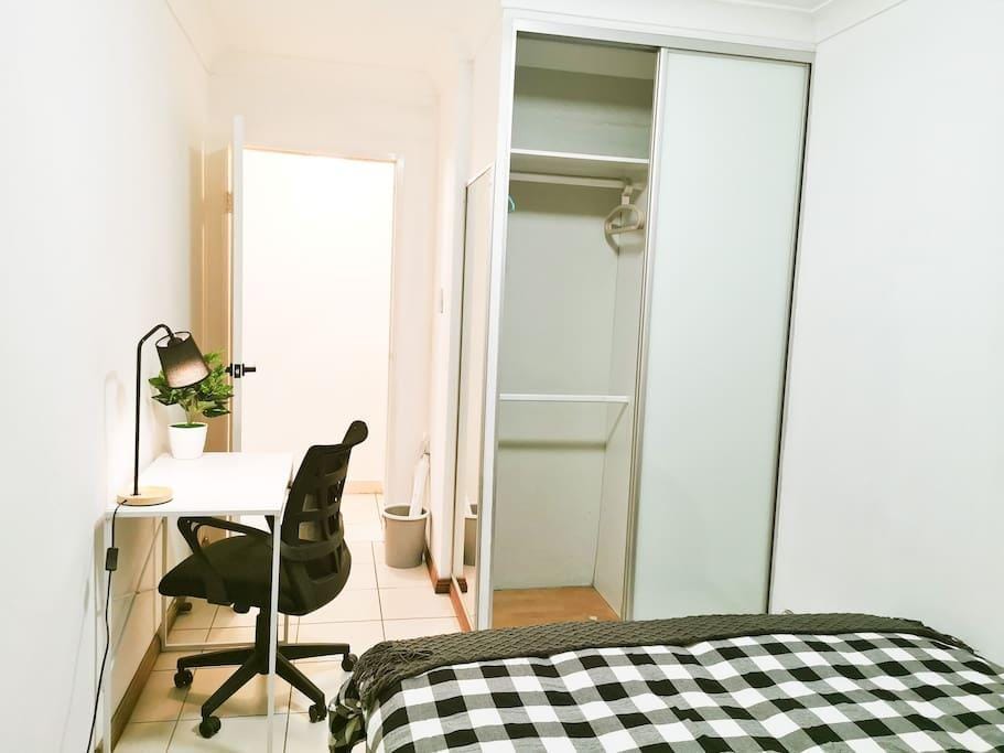 AUSB01-1 Private room near CBD,Chinatown,UTS,USYD Apartment in Sydney