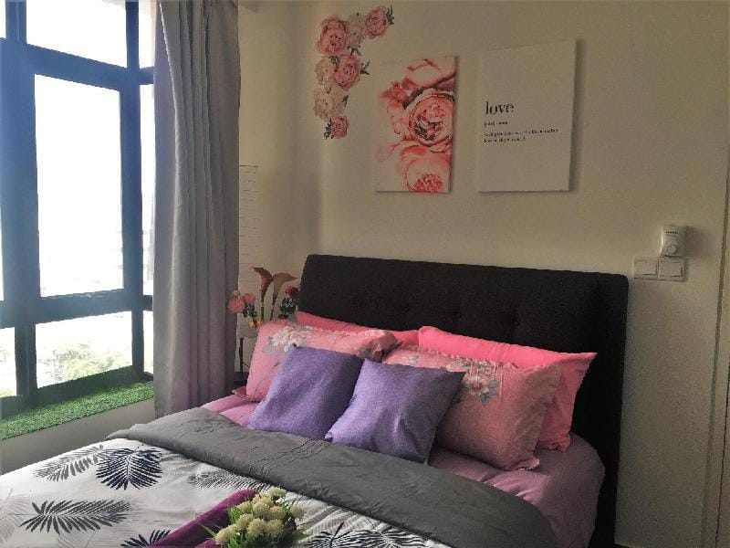 Mods Love&Romantic Suite @Cyberjaya |KLIA+NETFLIX| Apartment in Selangor, Malaysia