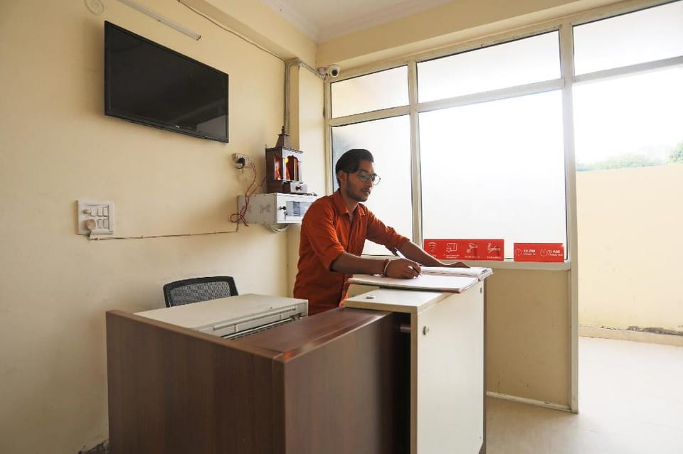 Hotel O A P Residency Hotel in Noida