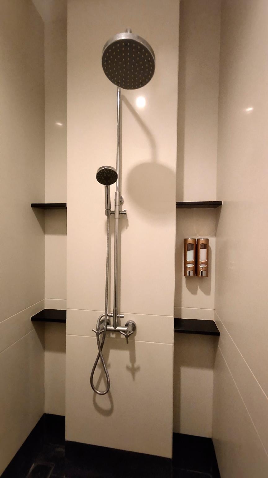 Seaview Studio 1BR Air Tanjung Tokong Straits Quay Apartment in Penang