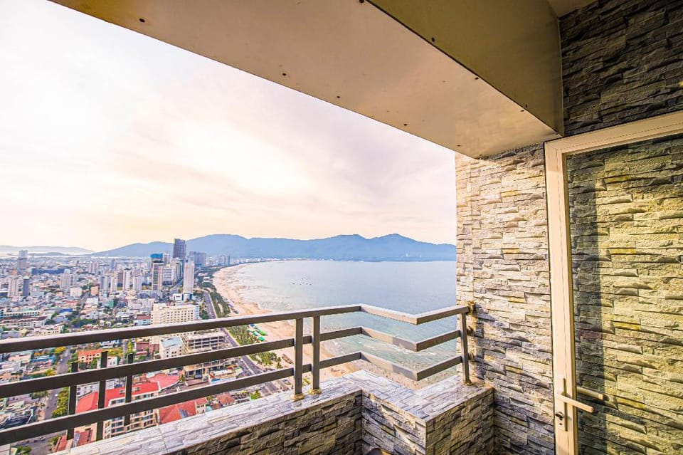 Apartment SeaView My Khe Beach - Muong Thanh Apartment in Da Nang
