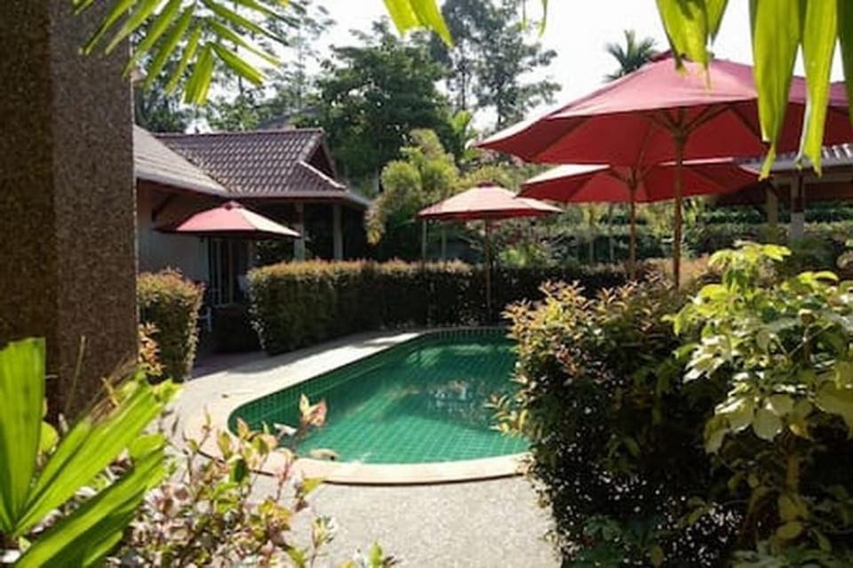Baan Chao Koh  Cottage L3, pool and garden Vacation rental in Sala Dan