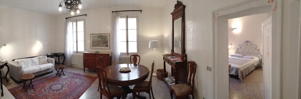 Arsenale Biennale - an historical apartment Apartment in Lido di Venezia