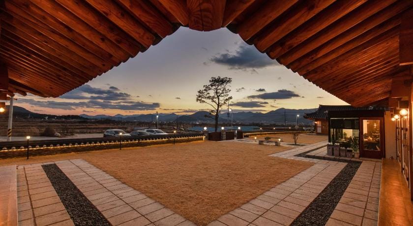 Gyeongju Wonhwaru Hotel in South Korea