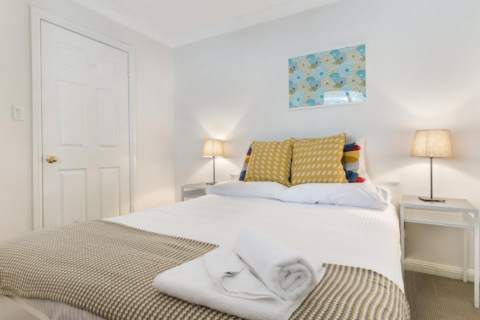 Sunflower Cottage in Blue Mountains Vacation rental in Katoomba