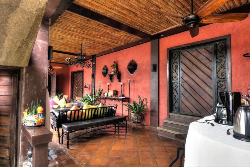 Clotilde Mexican-Inspired House Vacation rental in Tagaytay