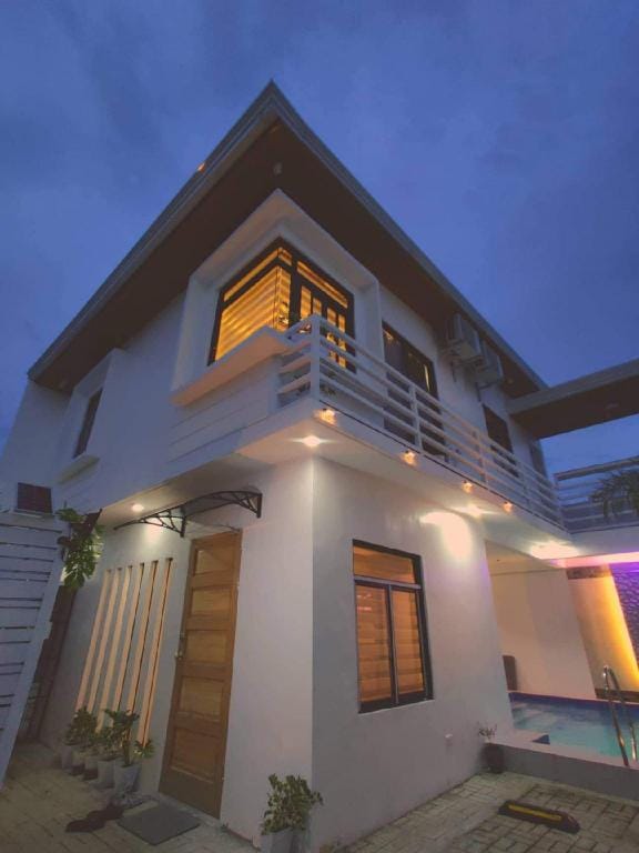 The PRIVATE PRINCESS POOL VILLA Vacation rental in Angeles
