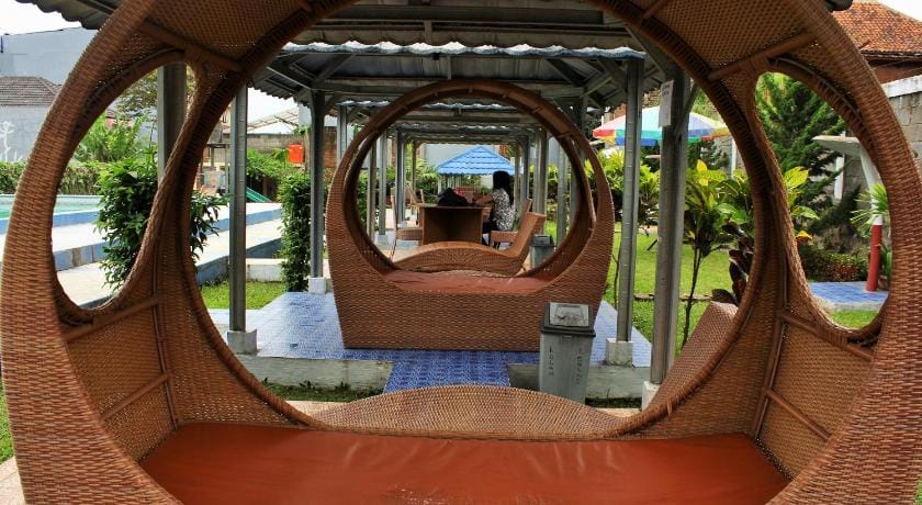 RedDoorz Hostel @ Dago 2 Hotel in Bandung