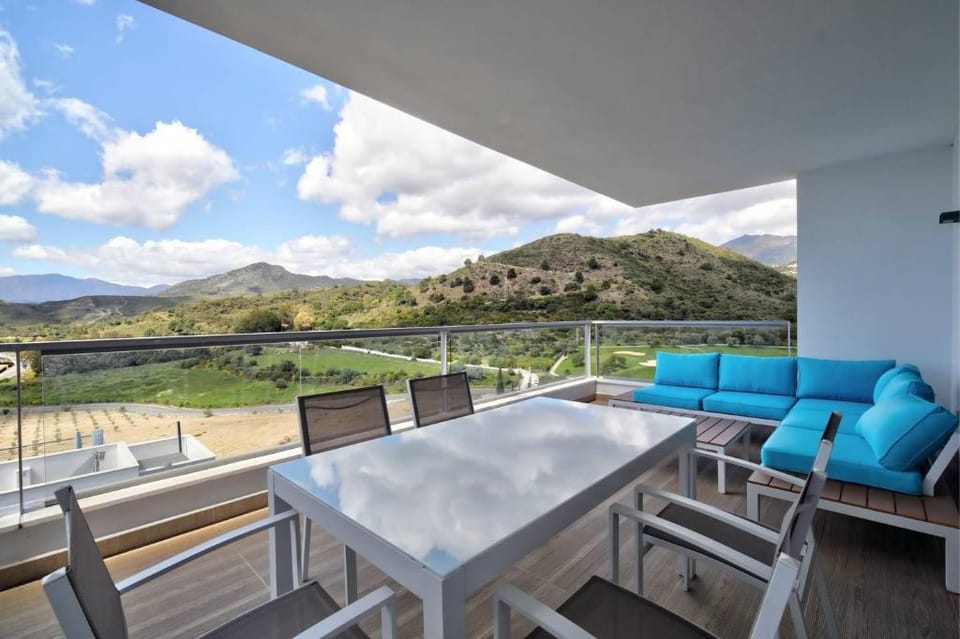 Luxury Flat- Sea, Golf and Mountain Views  Apartment in Costa del Sol