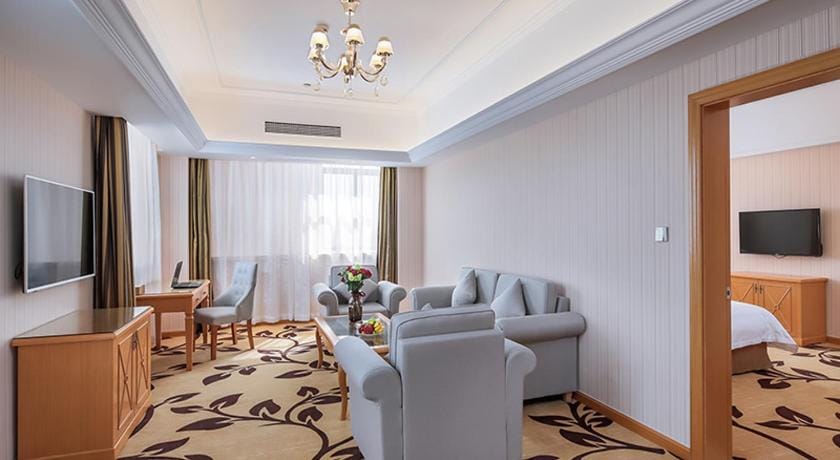 Vienna Hotel Anhui Dangtu High-speed Railway Station Hotel in Nanjing