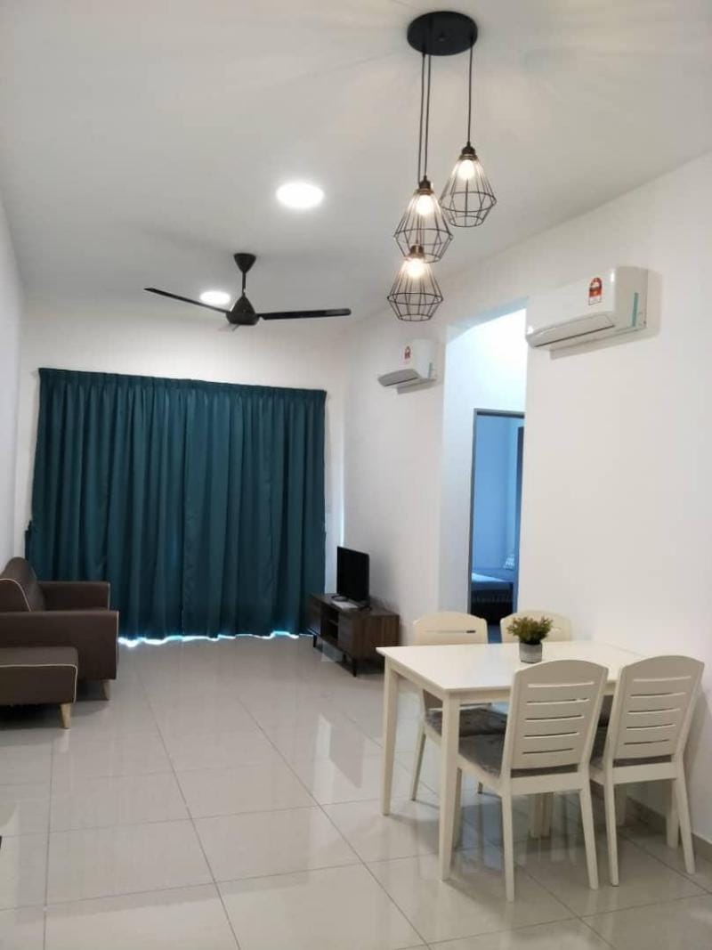 Green Views 2Br2Bt Condo @ Mesahill - TV+Parking Apartment in Negeri Sembilan, Malaysia