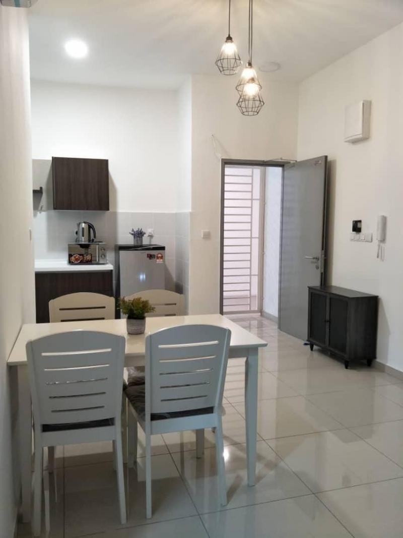 Green Views 2Br2Bt Condo @ Mesahill - TV+Parking Apartment in Negeri Sembilan, Malaysia