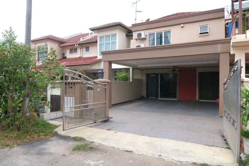 Puchong Utama 1 Homestay Vacation rental in Subang Jaya