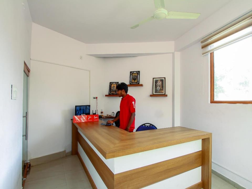 OYO 48165 Hotel Magnet Hotel in Kerala