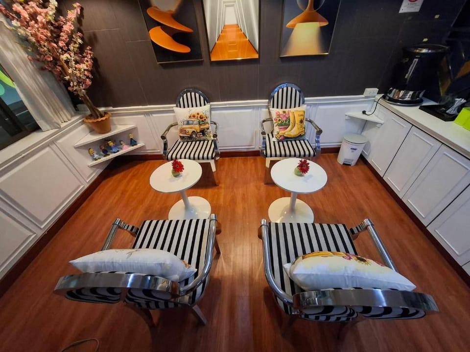 Wow Guesthouse Bed and Breakfast in Bangkok