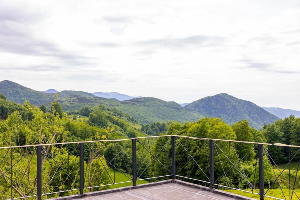 Ursa Mica Glamping Resort Resort in Brașov County