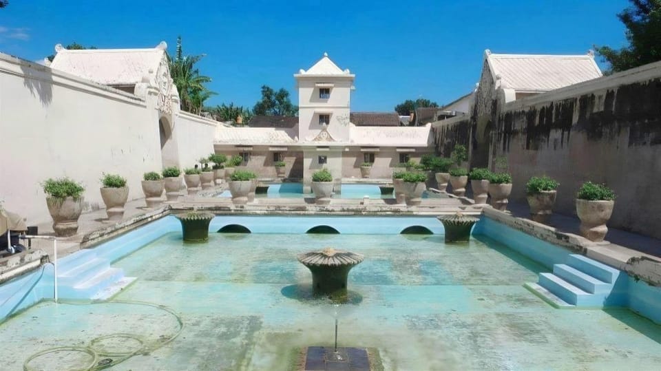 Prayogo Lama Guest House Bed and Breakfast in Yogyakarta