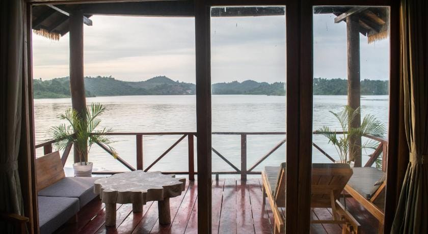 Sunset Nam Ngum resort Bed and Breakfast in Vang Vieng