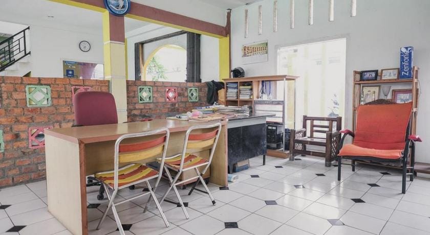 RedDoorz Syariah @ Pasir Putih Jambi Bed and Breakfast in Indonesia