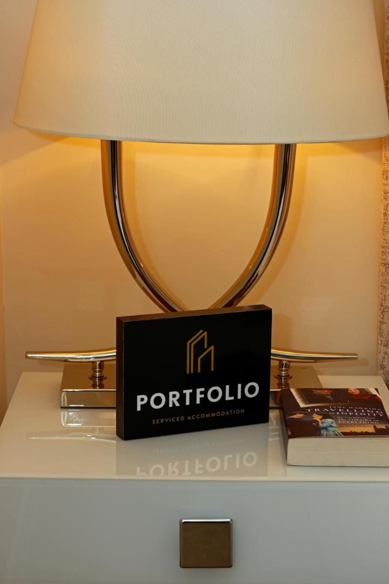 Portfolio Apartments - Stevenage Town Centre Apartment in Stevenage