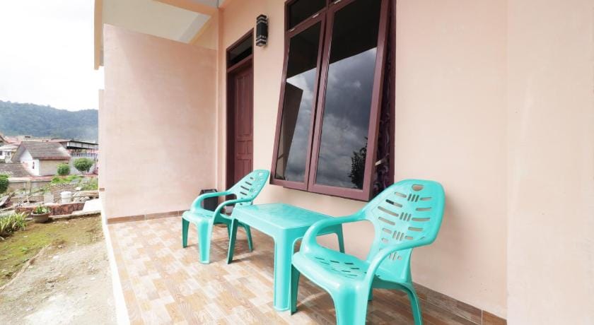 Villa Keluarga Bre Batunanggar Bed and Breakfast in Indonesia
