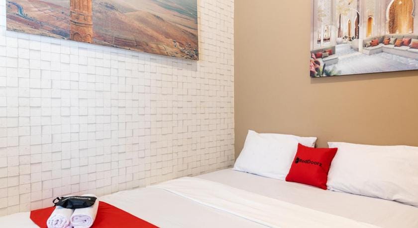 RedDoorz near Alun Alun Kudus 2 Bed and Breakfast in Indonesia