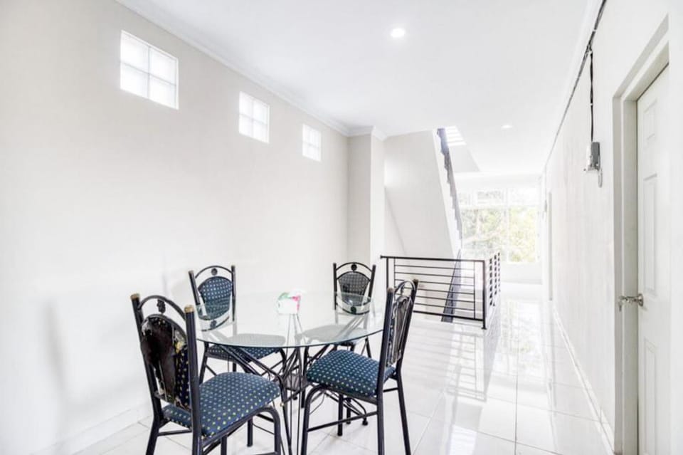 RedDoorz near Condongcatur Bus Station Bed and Breakfast in Special Region of Yogyakarta