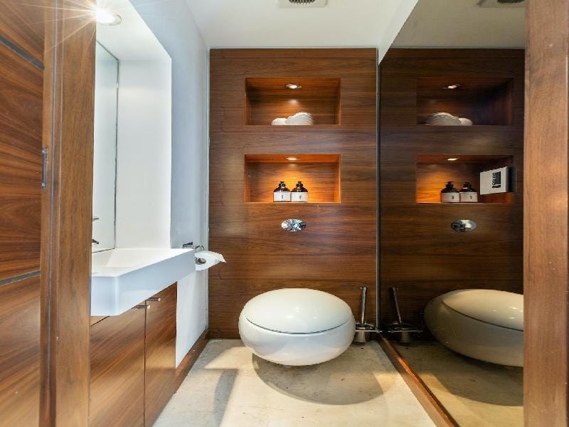 Spacious 2 bedroom Mews House + Garden + Spa Vacation rental in City of Westminster