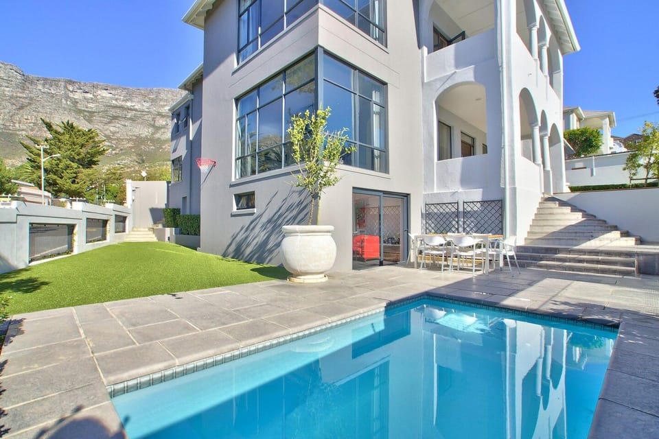 5 bedroom Luxury Villa - Oranjezicht - Cape Town Villa in Cape Town