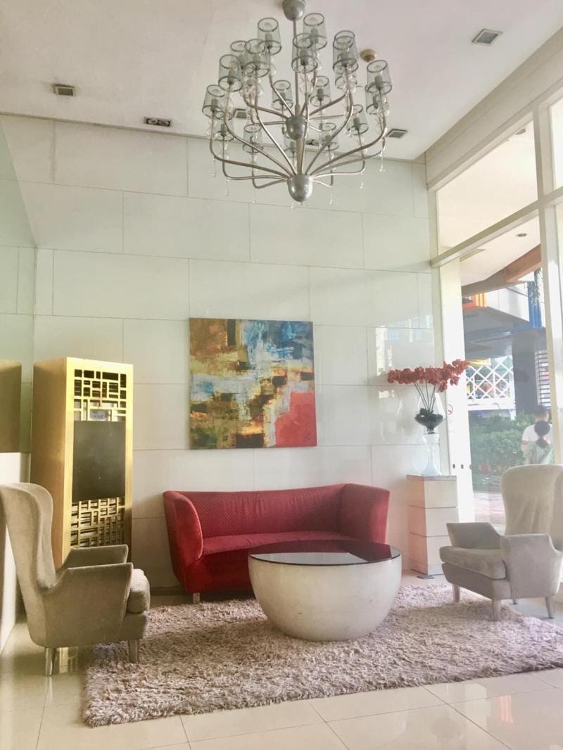 1BR@ EASTWOOD CITY-PANORAMIC VIEW OF CITY SKYLINE  Apartment in Pasig