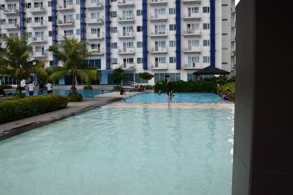 Makati Luxury Apartments Jazz U4031 Tower D Apartment in Makati