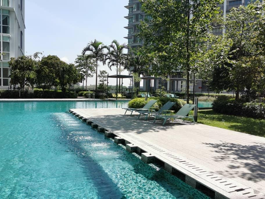 Dreamy Houzz  JB Enjoy Chill  1 -6pax 5min to Lego Apartment in Johor