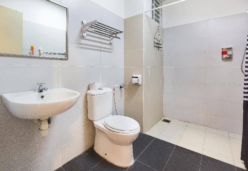 Frank Suite.Akademik@Studio3pax nearAeon IKEA Apartment in Johor Bahru