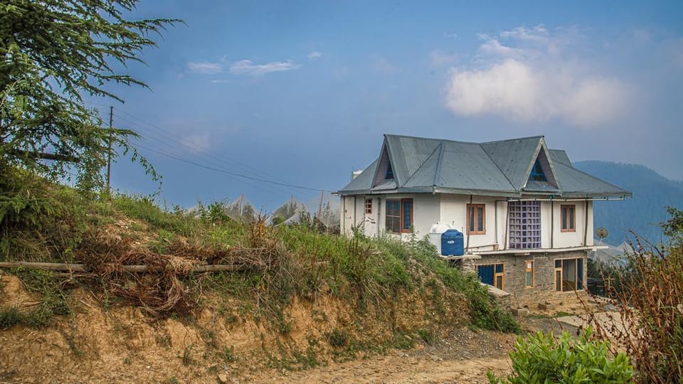 Livingstone Hillswood Villa in Himachal Pradesh