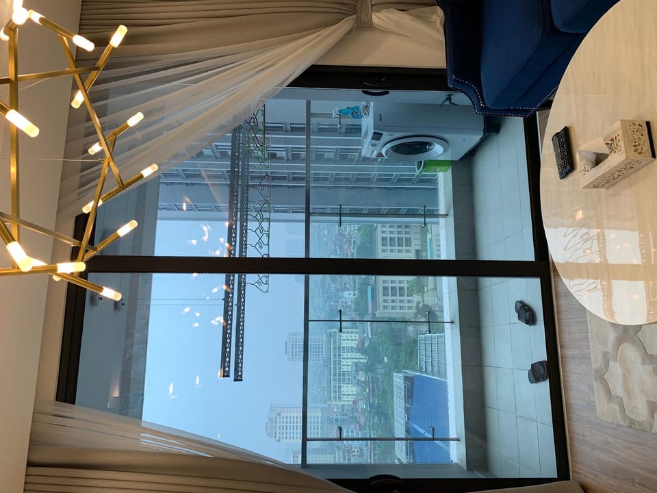 Vinhomes Metropolis  Luxury Apartment / highfloor Apartment in Hanoi