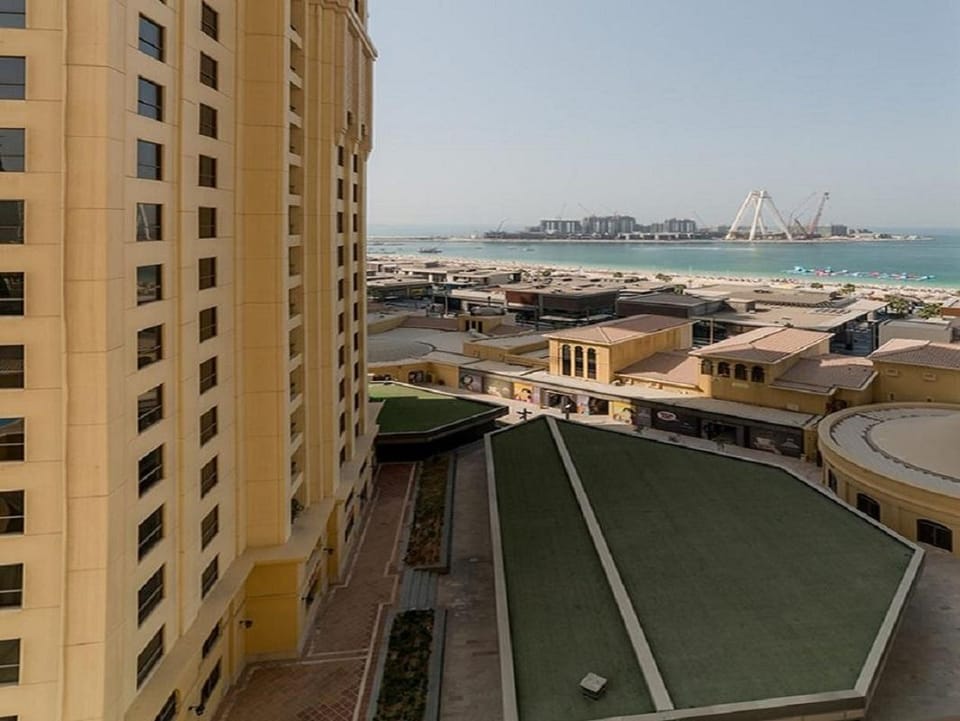 I am Heart of JBR Apartment in Dubai