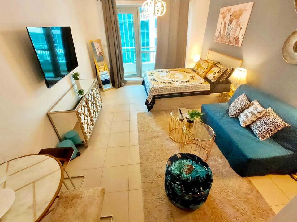 Downtown Dubai Luxurious Studio with Sofa Bed Apartment in Dubai