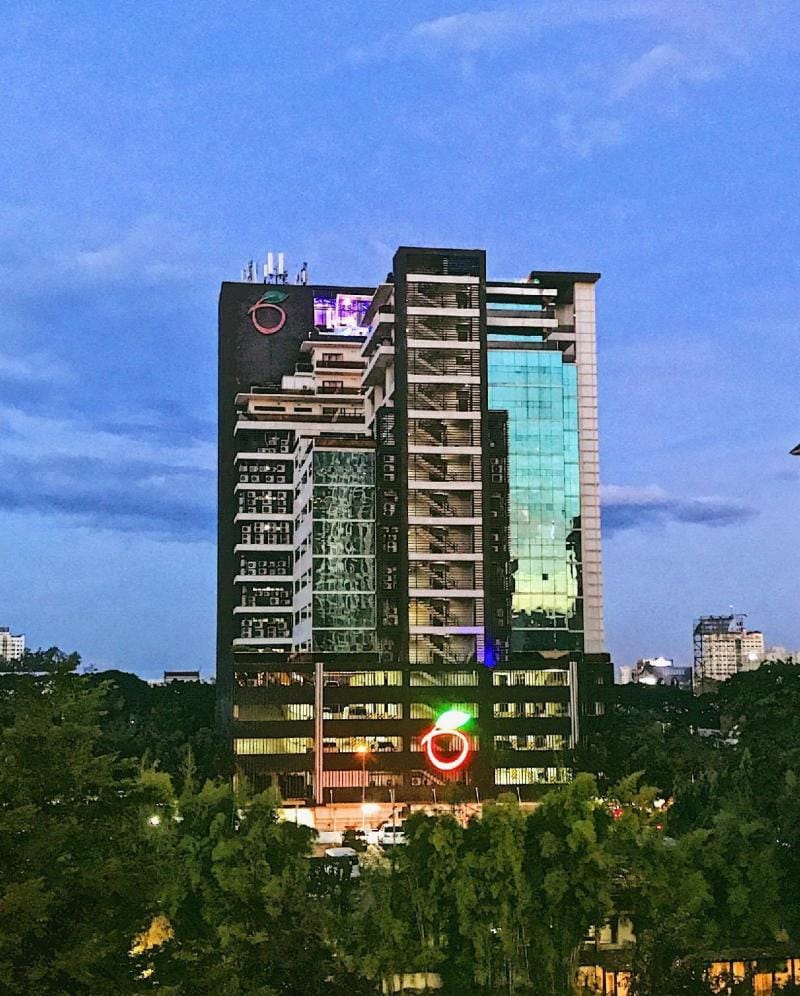 Spacious Studio AppleOne Equicom Ayala Apartment in Lapu-Lapu City