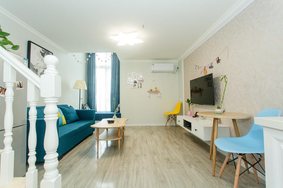 Cardamom love big bed room Apartment in Chengdu