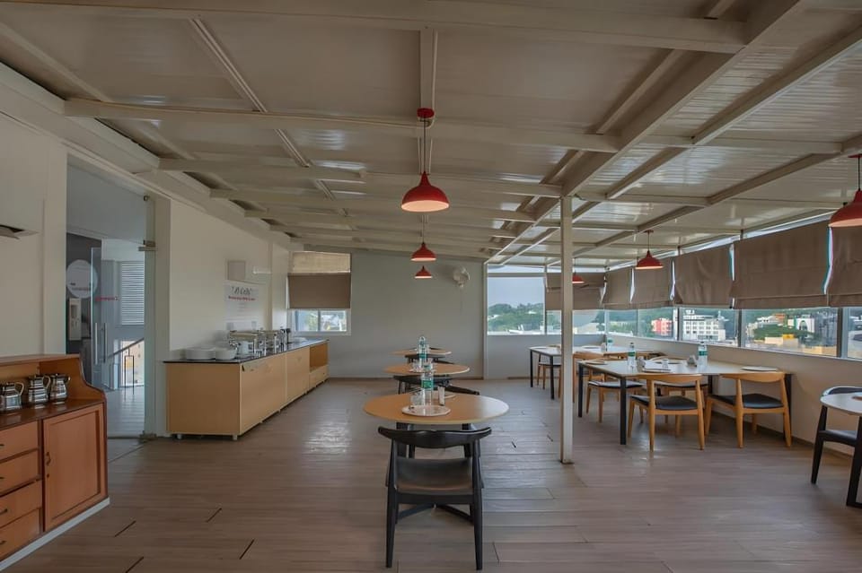 Super Townhouse Ulsoor Near Halasuru Metro Station Hotel in Bengaluru