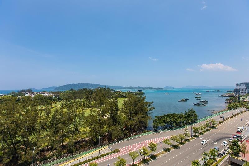 Seaview Suite 9pax 3BR The Loft Imago by HayBay Apartment in Kota Kinabalu