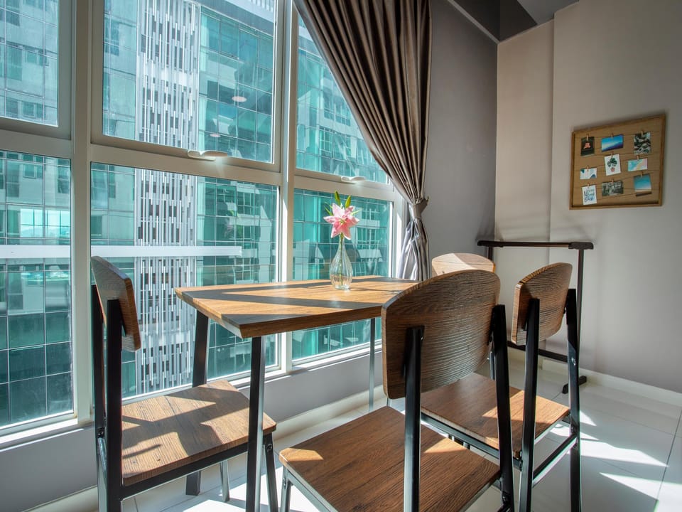 KK CityCentre W Cozy1BR @ InfinityPool W Sunset Apartment in Kota Kinabalu