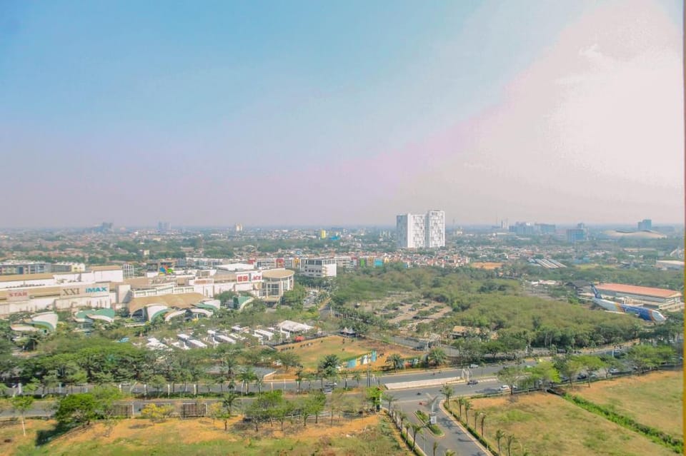 Good Springlake Summarecon Studio Apt By Travelio Apartment in West Java